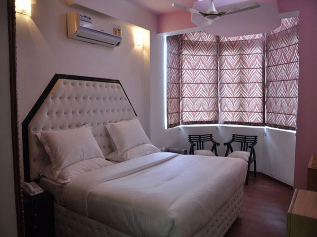 The Royal Court Hotel Nainital Kamer foto