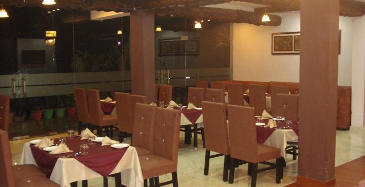 The Royal Court Hotel Nainital Buitenkant foto