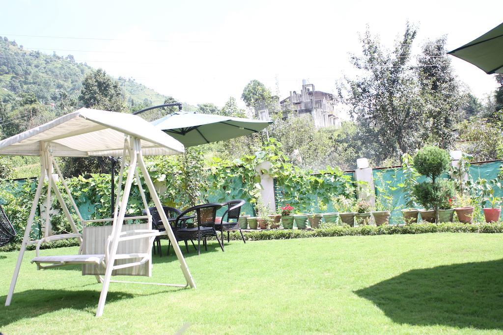 The Royal Court Hotel Nainital Buitenkant foto