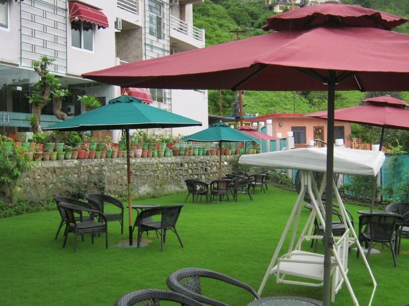 The Royal Court Hotel Nainital Buitenkant foto